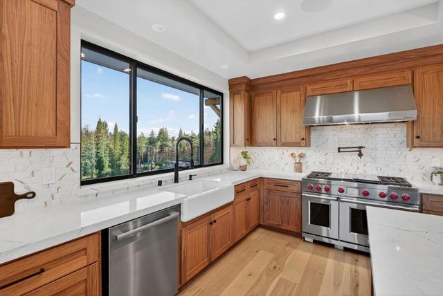 230 Fern Rock Way, Boulder Creek, CA 95006