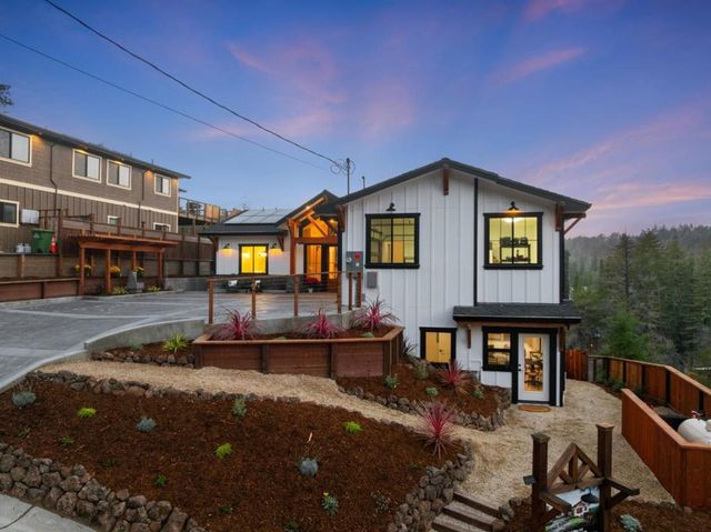 230 Fern Rock Way, Boulder Creek, CA 95006