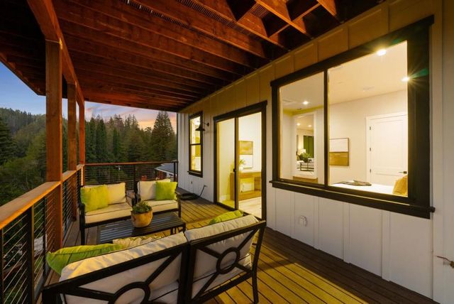 230 Fern Rock Way, Boulder Creek, CA 95006