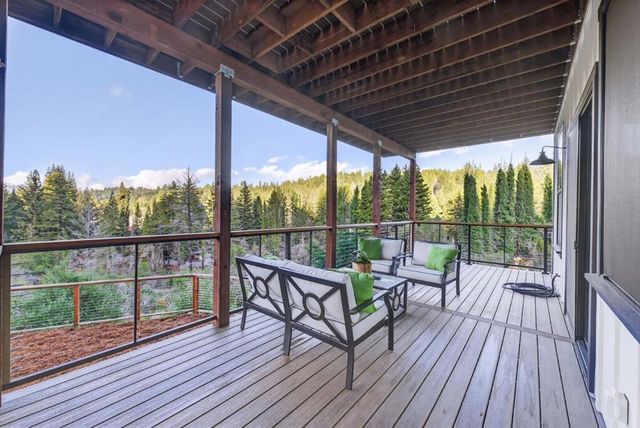 230 Fern Rock Way, Boulder Creek, CA 95006