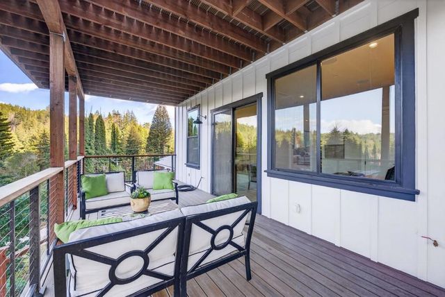 230 Fern Rock Way, Boulder Creek, CA 95006