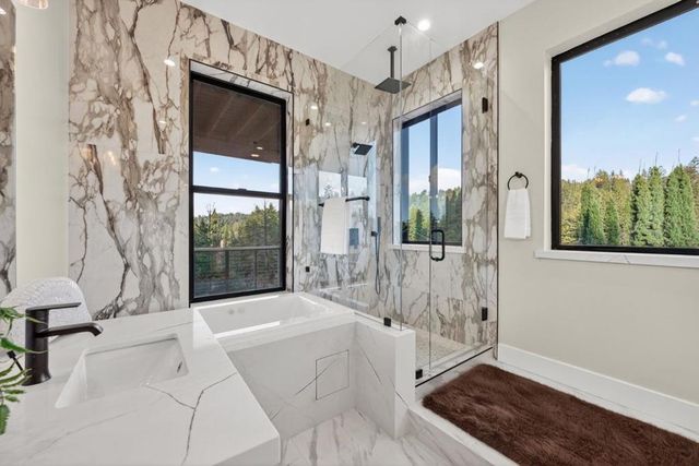 230 Fern Rock Way, Boulder Creek, CA 95006