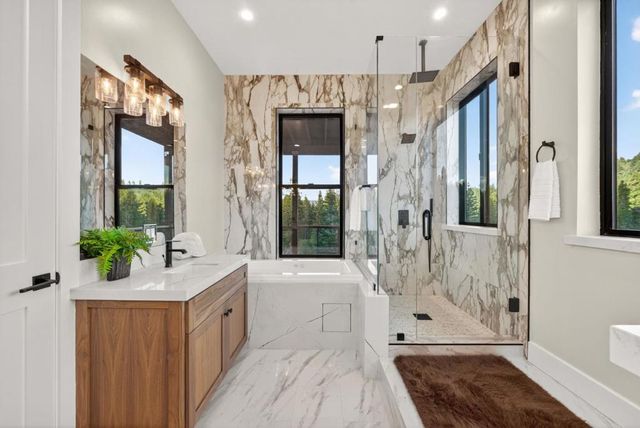 230 Fern Rock Way, Boulder Creek, CA 95006