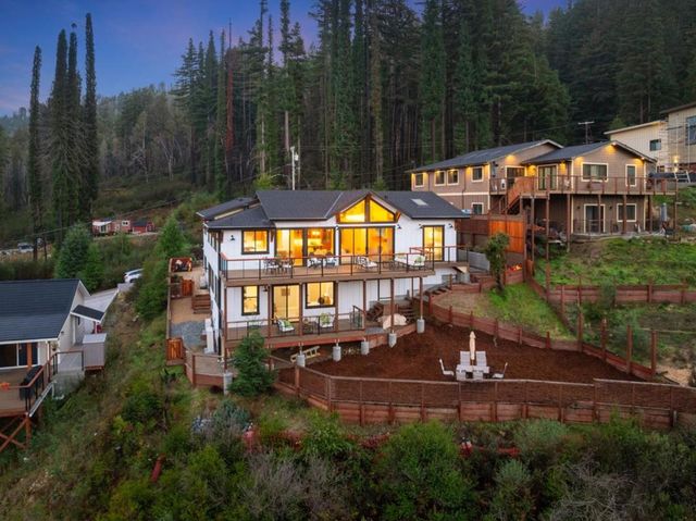 230 Fern Rock Way, Boulder Creek, CA 95006