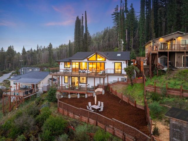 230 Fern Rock Way, Boulder Creek, CA 95006