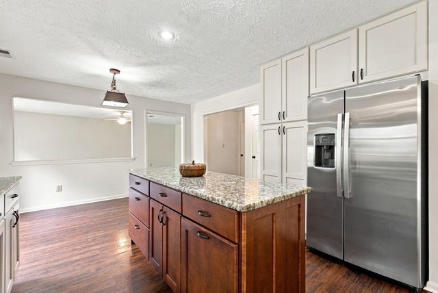 449 Amberley Drive, Lexington, KY 40515