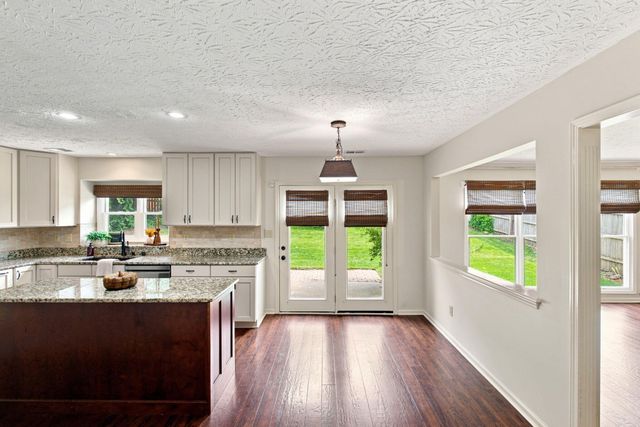 449 Amberley Drive, Lexington, KY 40515