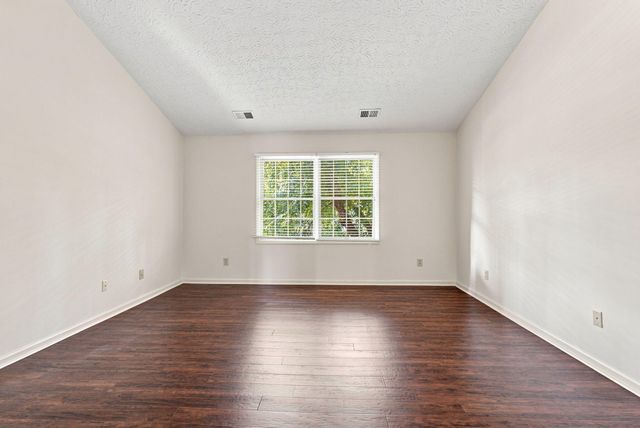 449 Amberley Drive, Lexington, KY 40515