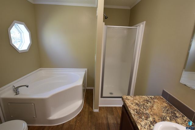 600 N Swan Pl Place, Sioux Falls, SD 57107