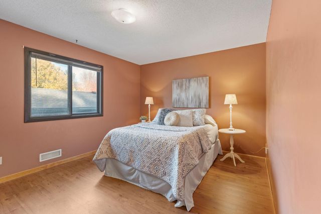 13573 Everton Avenue, Apple Valley, MN 55124