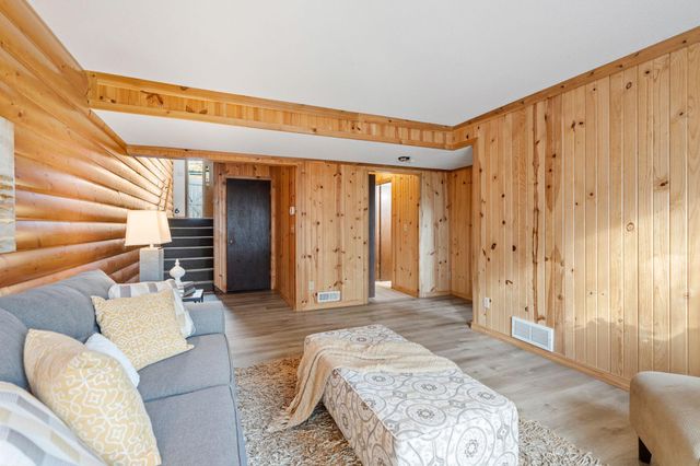 13573 Everton Avenue, Apple Valley, MN 55124