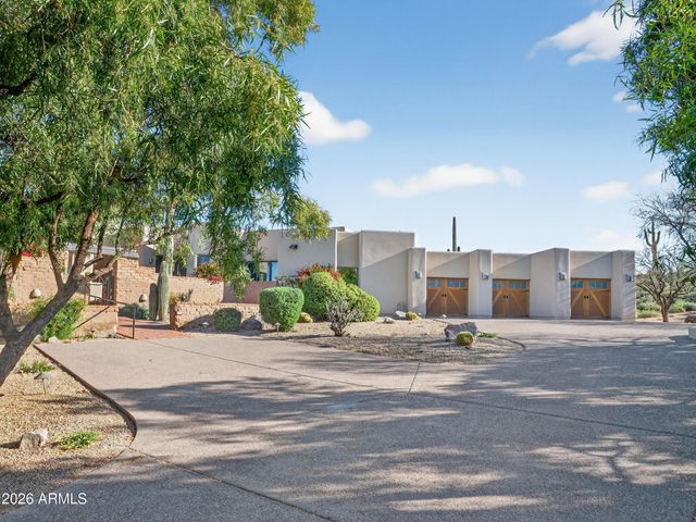 2304 FOX TAIL Trail, Carefree, AZ 85377