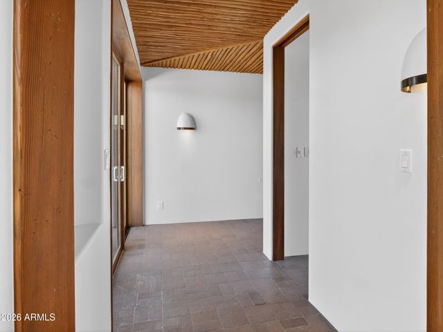 2304 FOX TAIL Trail, Carefree, AZ 85377