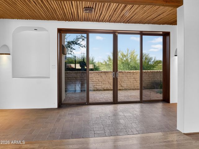 2304 FOX TAIL Trail, Carefree, AZ 85377