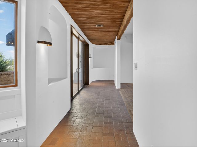 2304 FOX TAIL Trail, Carefree, AZ 85377