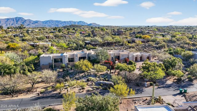 2304 FOX TAIL Trail, Carefree, AZ 85377