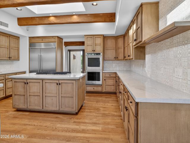 2304 FOX TAIL Trail, Carefree, AZ 85377