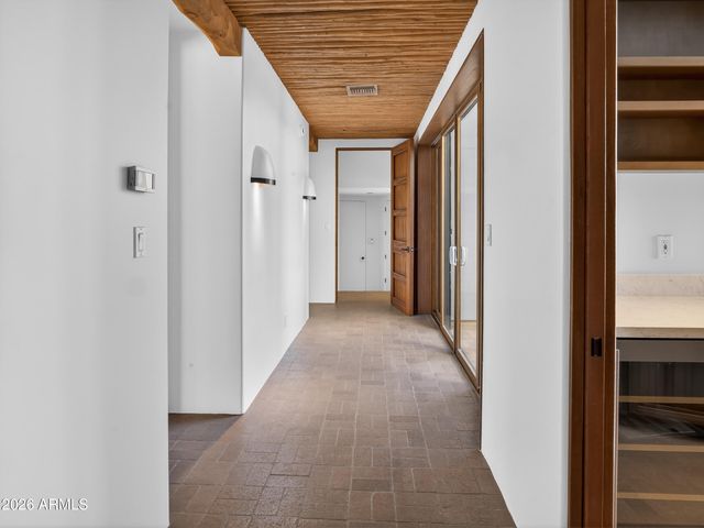 2304 FOX TAIL Trail, Carefree, AZ 85377