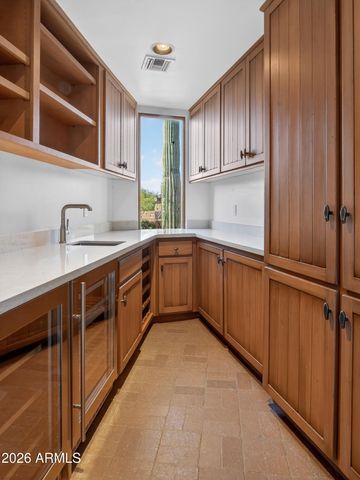 2304 FOX TAIL Trail, Carefree, AZ 85377