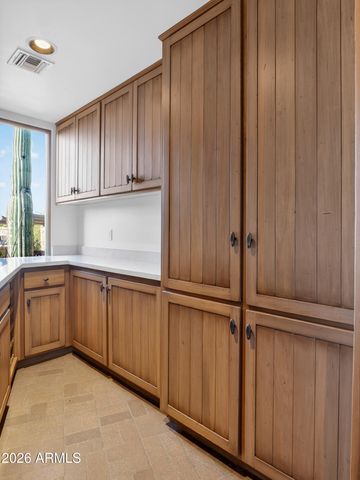 2304 FOX TAIL Trail, Carefree, AZ 85377