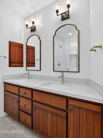 2304 FOX TAIL Trail, Carefree, AZ 85377