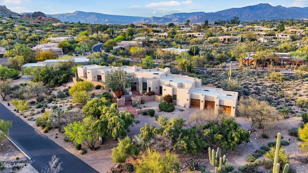 2304 FOX TAIL Trail, Carefree, AZ 85377