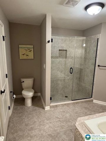 3920 White Barn Lane, Bethlehem Twp, PA 18045