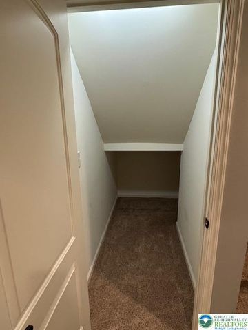 3920 White Barn Lane, Bethlehem Twp, PA 18045