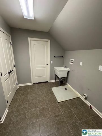 3920 White Barn Lane, Bethlehem Twp, PA 18045