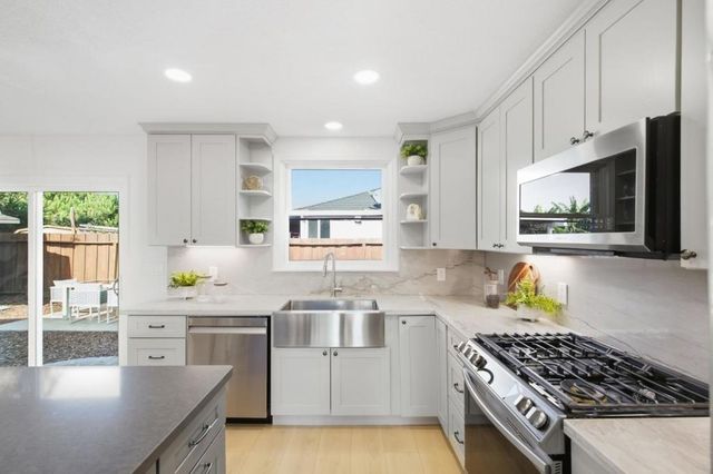 797 6th Avenue, Redwood City, CA 94063