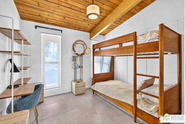 796 E Racquet Club Road, Palm Springs, CA 92262