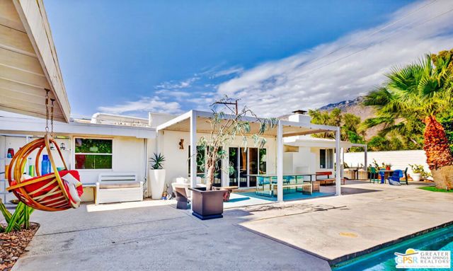 796 E Racquet Club Road, Palm Springs, CA 92262