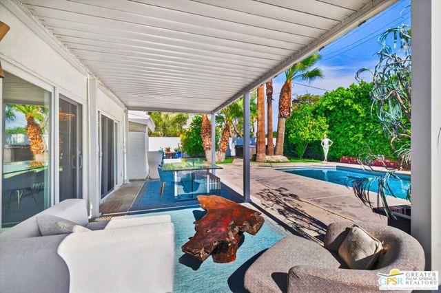 796 E Racquet Club Road, Palm Springs, CA 92262