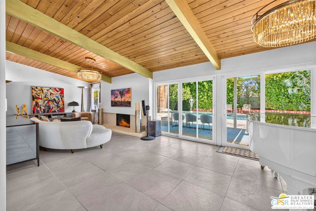 796 E Racquet Club Road, Palm Springs, CA 92262