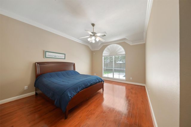 49 N Greenvine Circle, The Woodlands, TX 77382