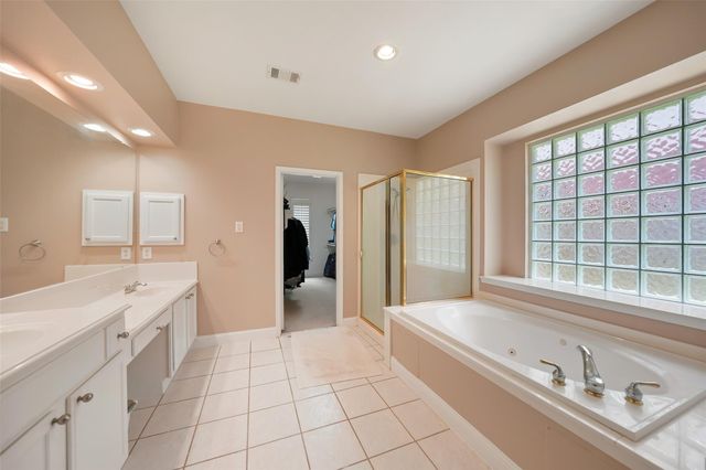 49 N Greenvine Circle, The Woodlands, TX 77382