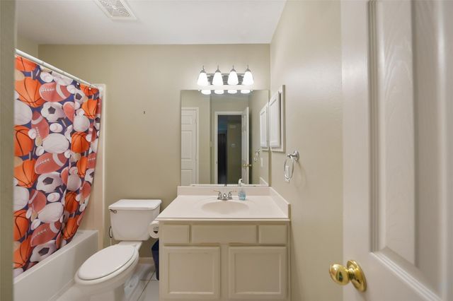 49 N Greenvine Circle, The Woodlands, TX 77382