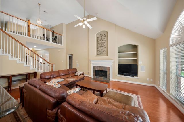 49 N Greenvine Circle, The Woodlands, TX 77382