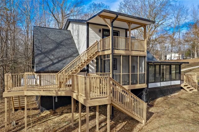 242 Hawk Lane, Fountain Inn, SC 29644