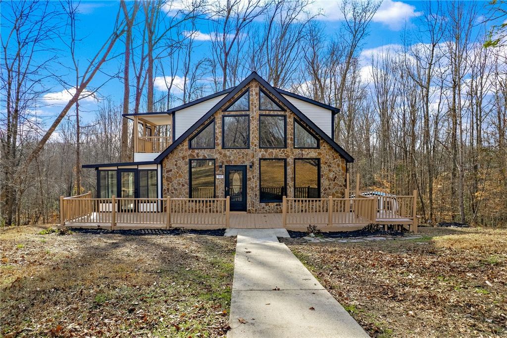 242 Hawk Lane, Fountain Inn, SC 29644