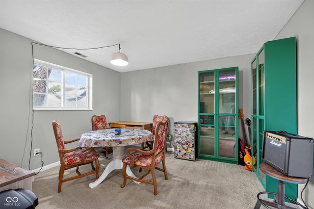 1317 Chesterfield Drive, Anderson, IN 46012