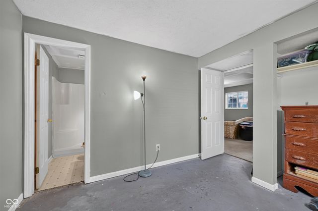 1317 Chesterfield Drive, Anderson, IN 46012