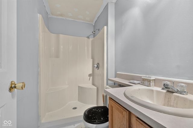 1317 Chesterfield Drive, Anderson, IN 46012