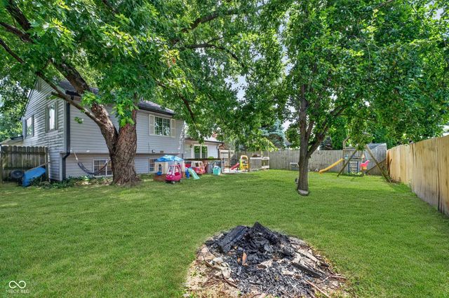 1317 Chesterfield Drive, Anderson, IN 46012