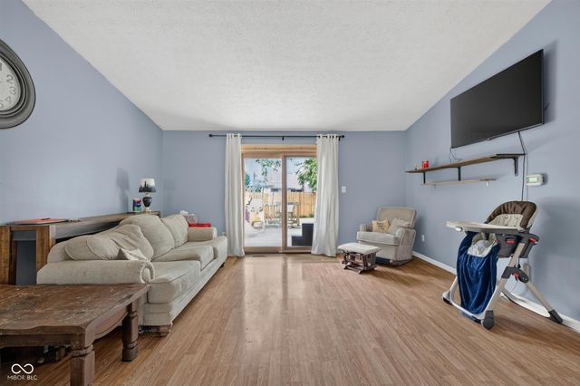 1317 Chesterfield Drive, Anderson, IN 46012