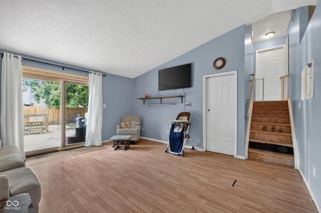 1317 Chesterfield Drive, Anderson, IN 46012