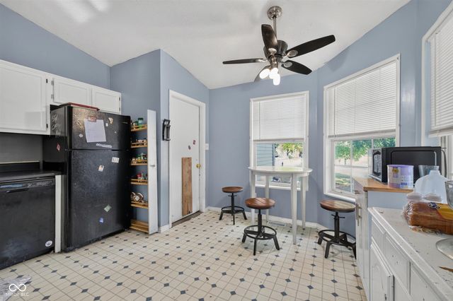 1317 Chesterfield Drive, Anderson, IN 46012