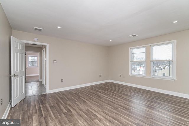 6010 LEXINGTON AVE, Pennsauken, NJ 08109