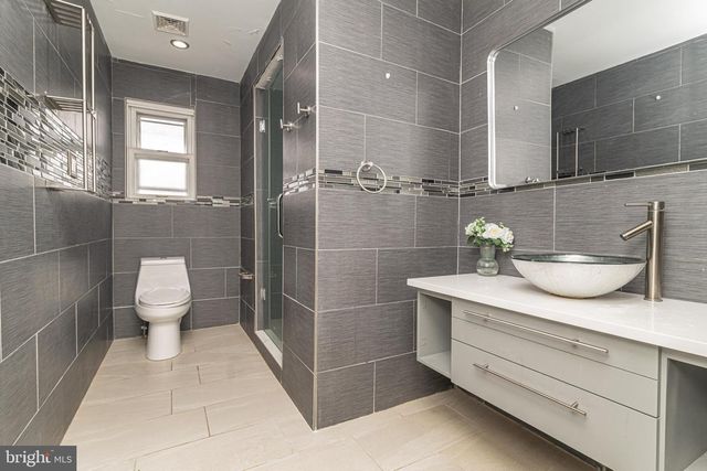 6010 LEXINGTON AVE, Pennsauken, NJ 08109