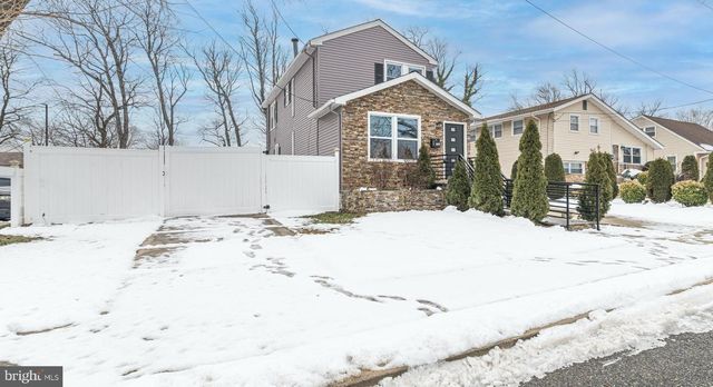 6010 LEXINGTON AVE, Pennsauken, NJ 08109